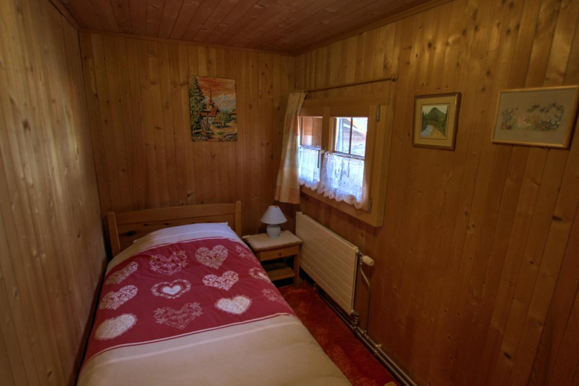 Rossinière B&B La Pivoine الغرفة الصورة